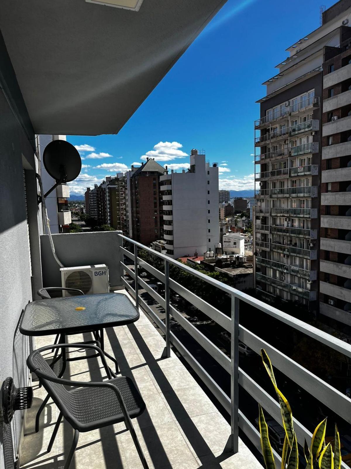 El Abrojal 3 - Dpto 1 A 3 Cuadras Patio Olmos * Cordoba